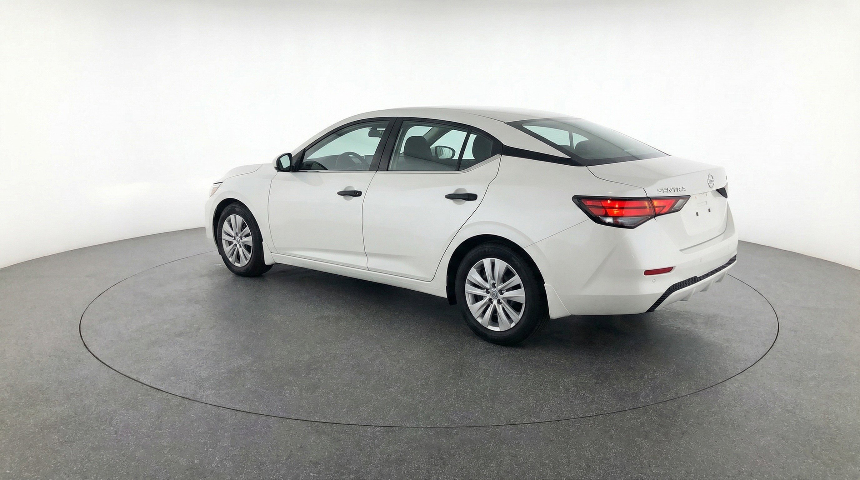 Used 2025 Nissan Sentra S image 6