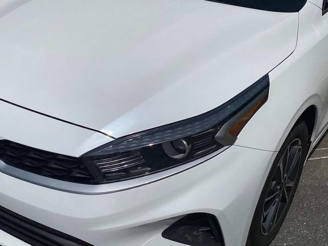 Used 2023 Kia Forte LXS w/ LXS Technology Package FWD image 5