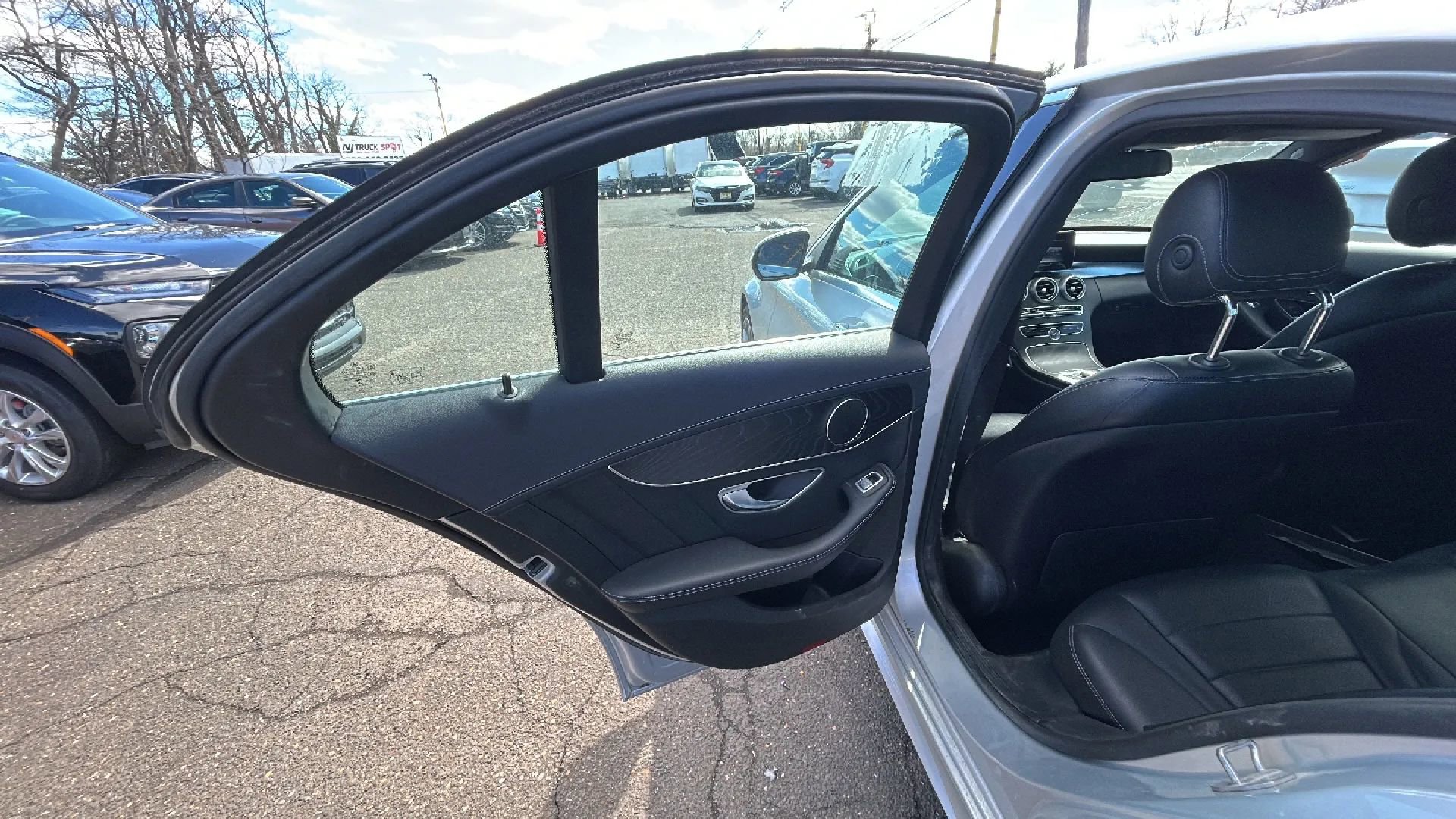 Used 2017 Mercedes-Benz C 300 4MATIC Sedan w/ Sport Package image 10