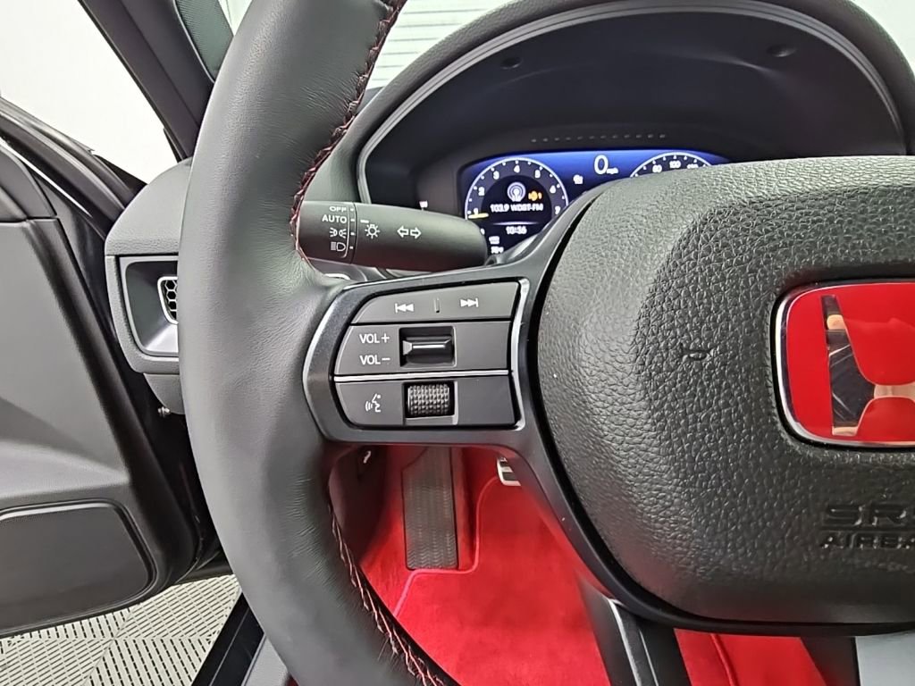 Used 2025 Honda Civic Type R image 27