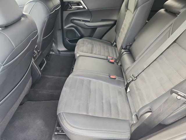 Used 2024 Mitsubishi Outlander SE FWD image 25
