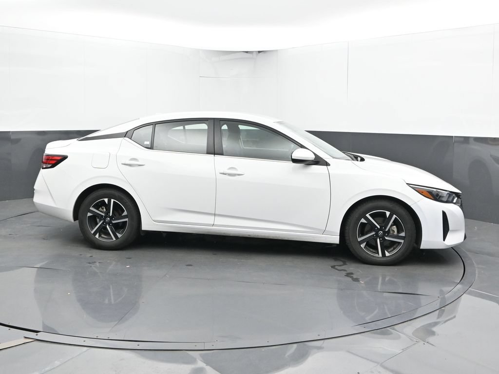 Used 2024 Nissan Sentra SV FWD image 4