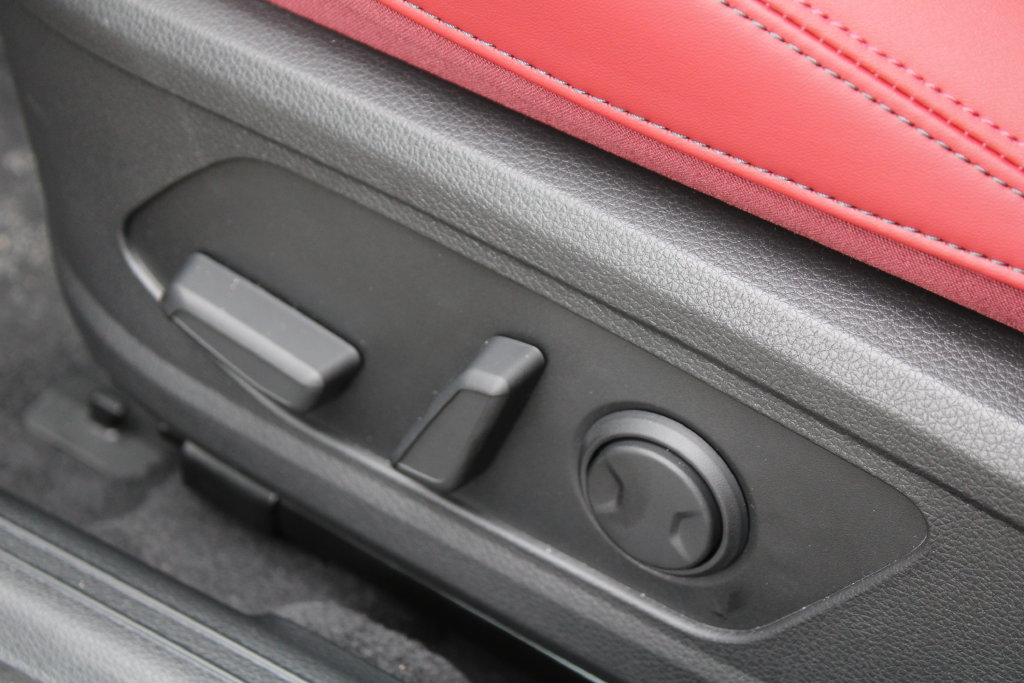 New 2026 Kia K5 GT-Line w/ GT-Line Red Interior Package FWD image 21