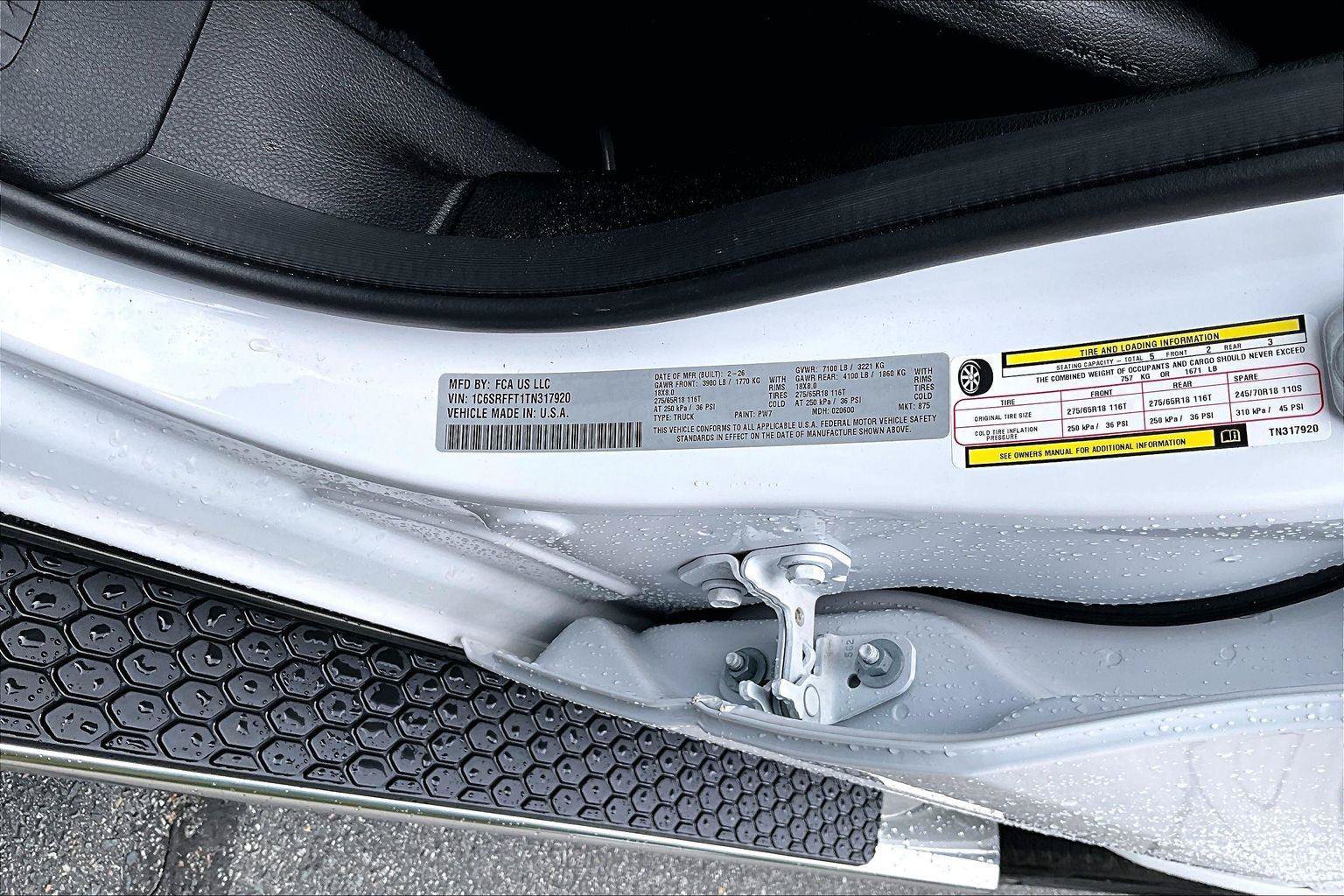 New 2026 RAM 1500 Big Horn AWD/4WD image 14