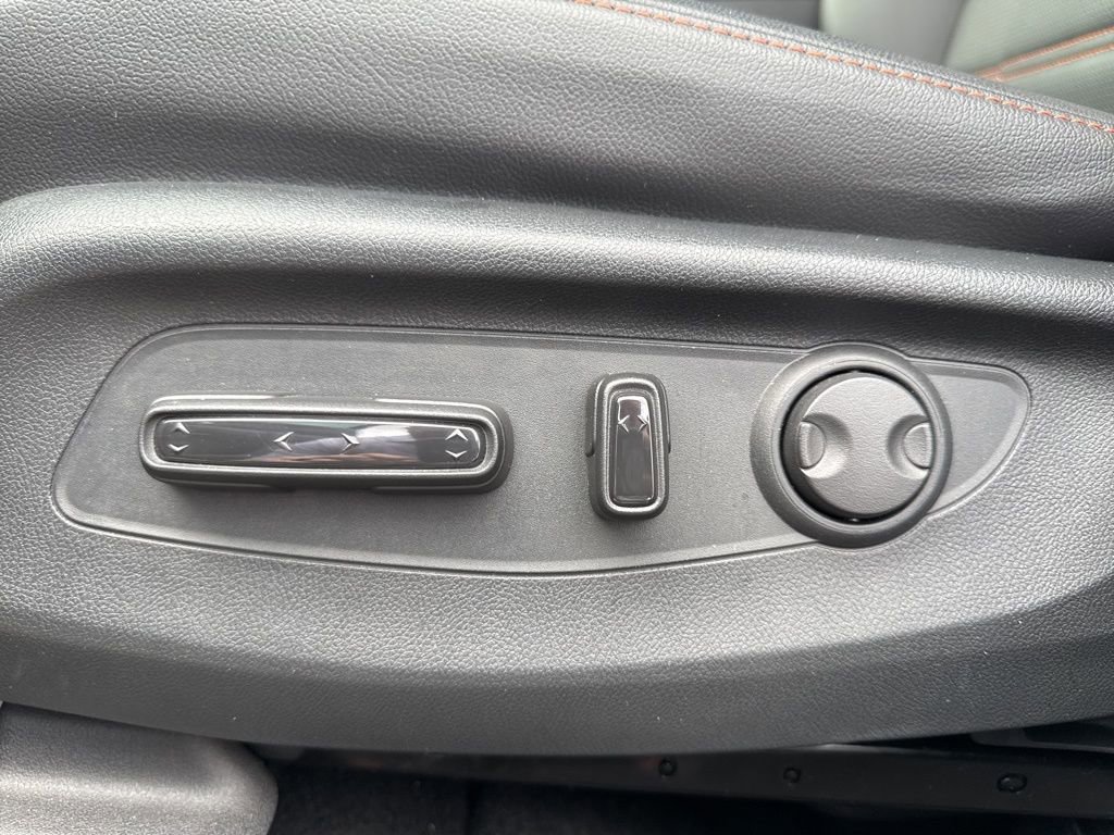 Used 2025 Honda CR-V Sport-L image 16