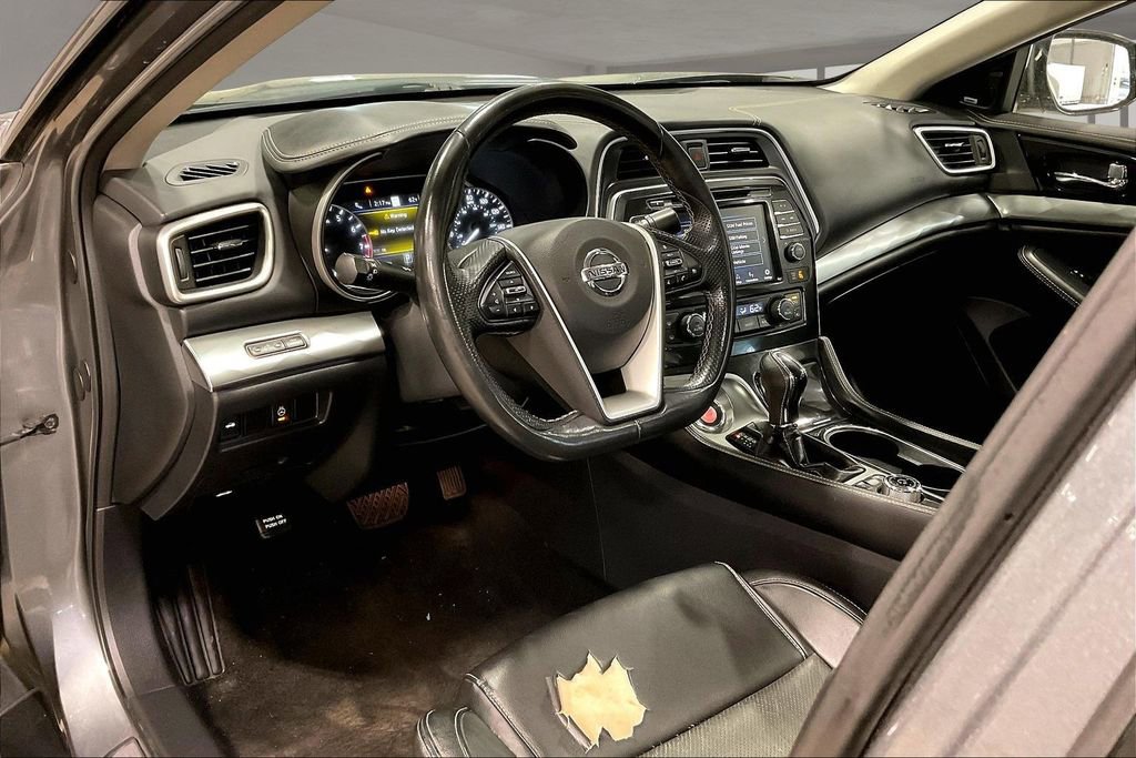 Used 2020 Nissan Maxima 3.5 SL w/ Floor Mat Group FWD image 17