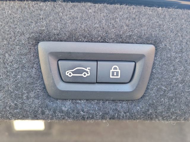 Used 2020 BMW 540i xDrive image 33