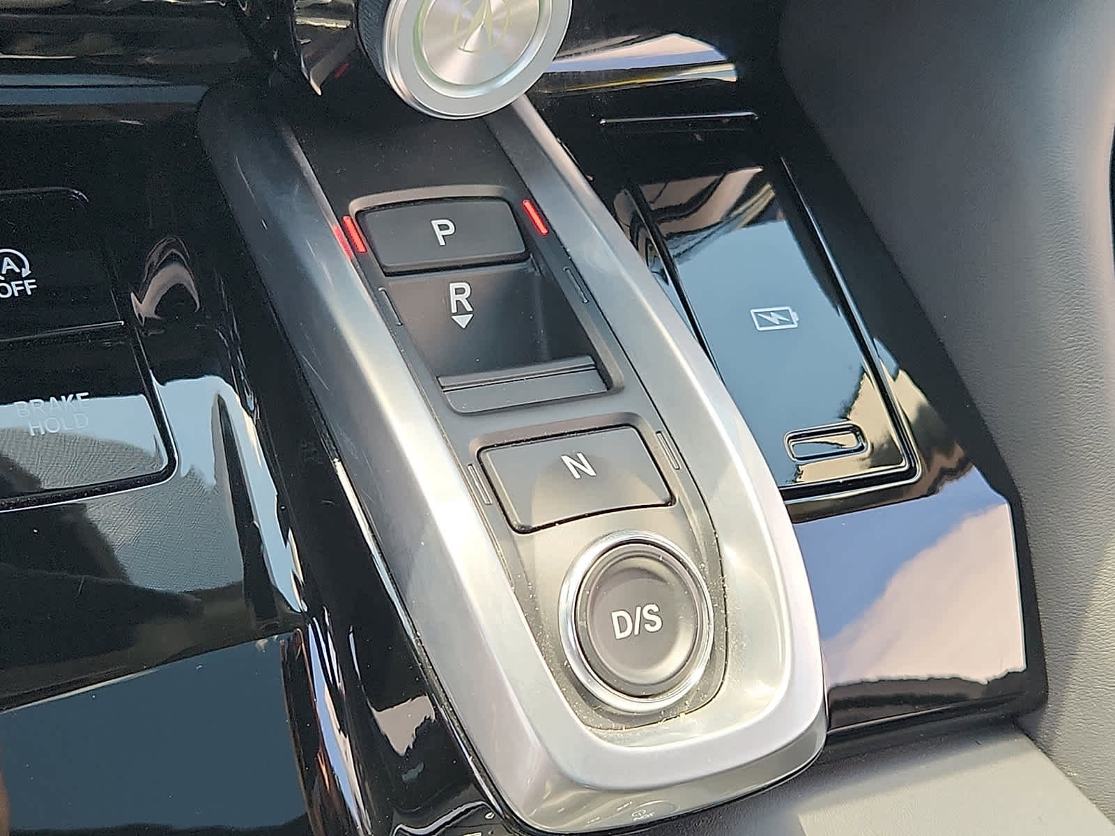 Used 2023 Acura MDX SH-AWD w/ Technology Package image 16