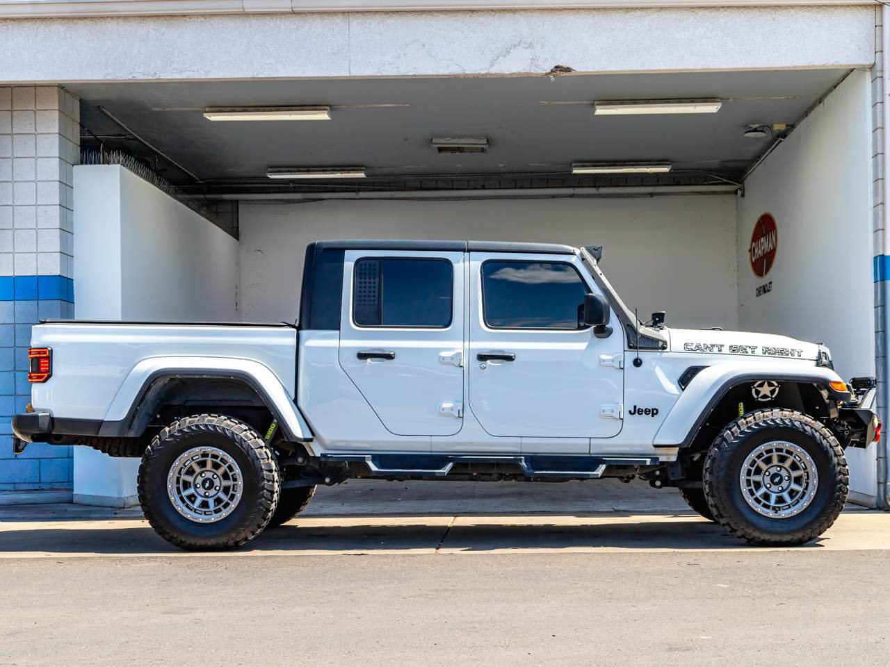Used 2023 Jeep Gladiator Sport AWD/4WD image 4