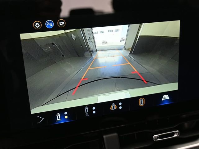 New 2026 Chevrolet Equinox LT w/ Convenience Package II image 32