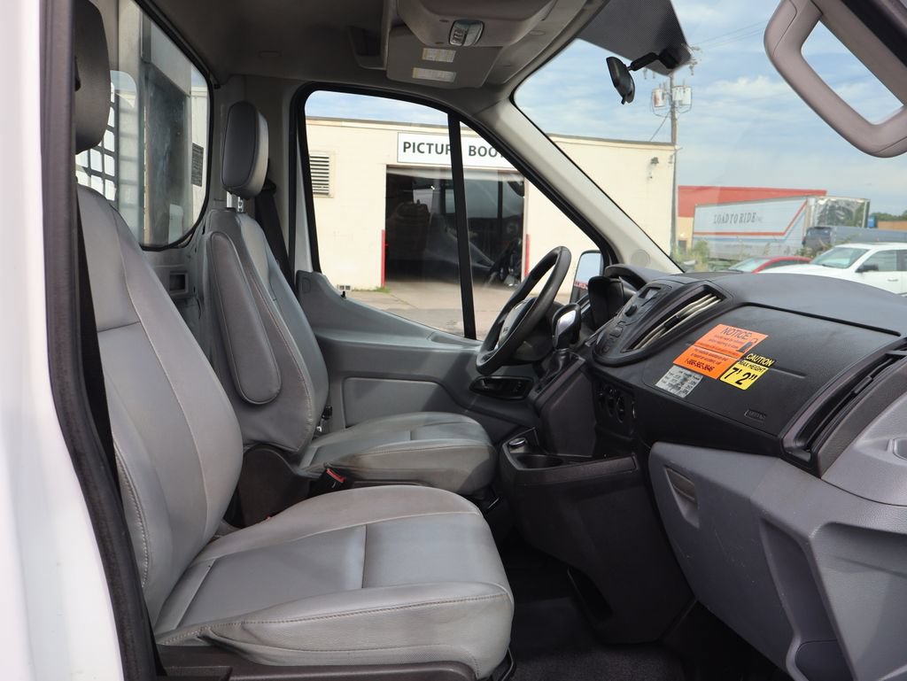 Used 2017 Ford Transit 250 138 RWD image 9