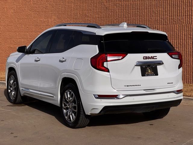 Used 2023 GMC Terrain Denali w/ Denali Premium Package image 4