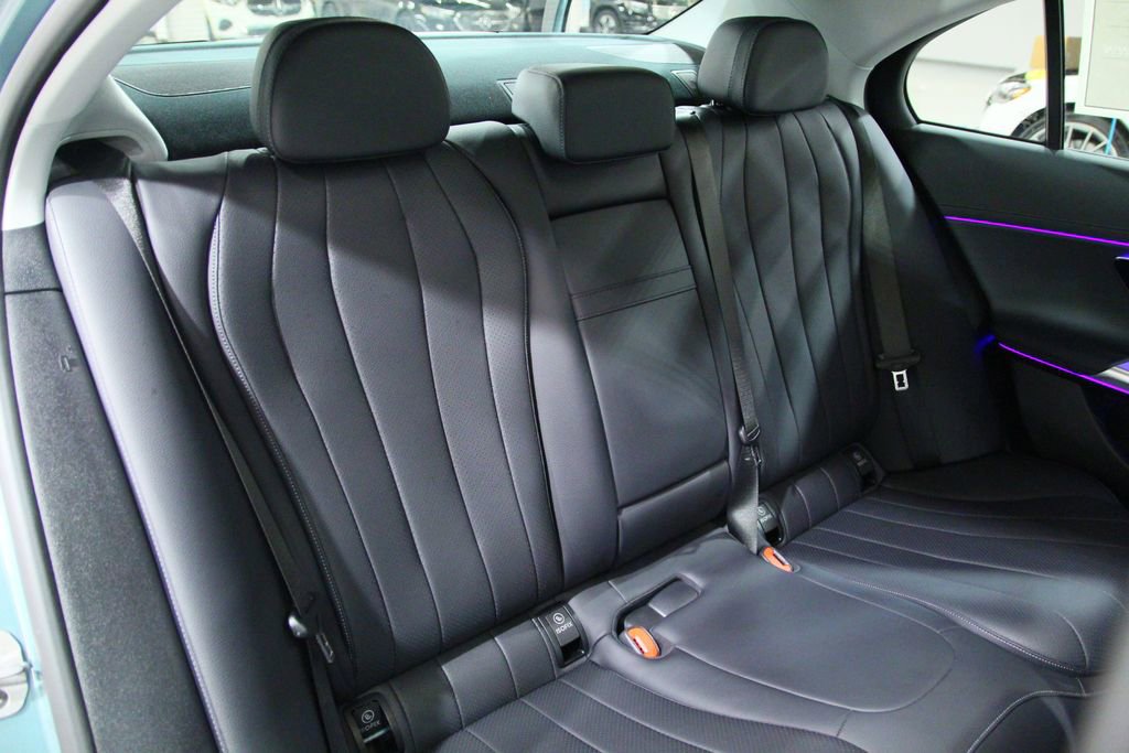 Certified 2024 Mercedes-Benz E 350 4MATIC Sedan image 27