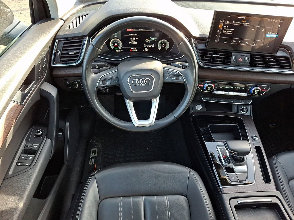 Used 2021 Audi Q5 e Premium w/ Convenience Package image 12
