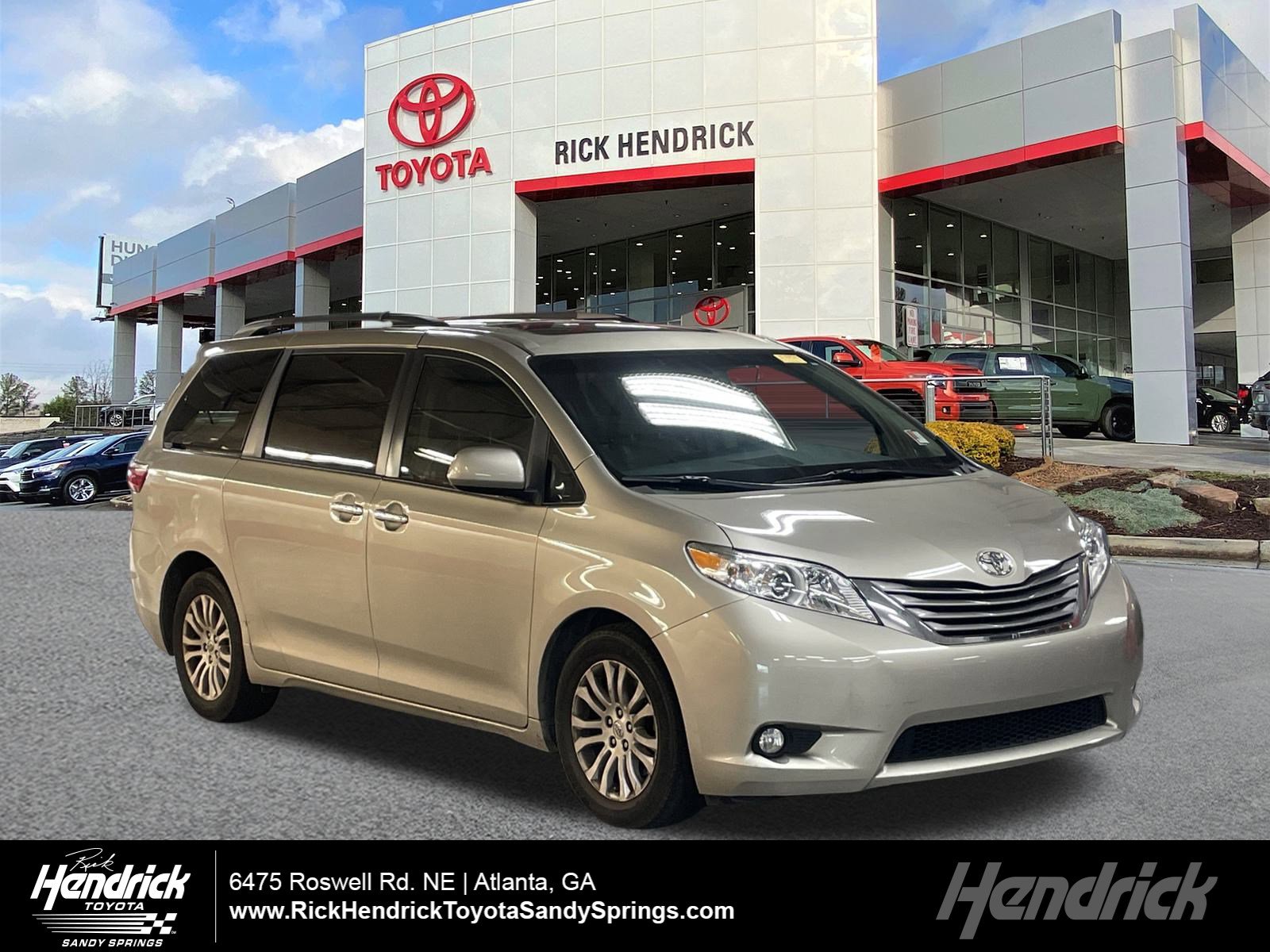 Used 2015 Toyota Sienna XLE Premium