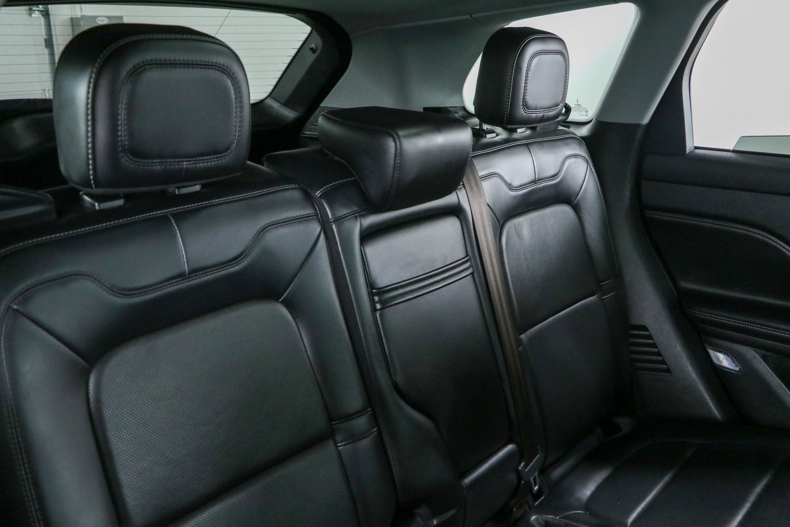 Used 2021 Lincoln Corsair AWD w/ Premium Package image 28