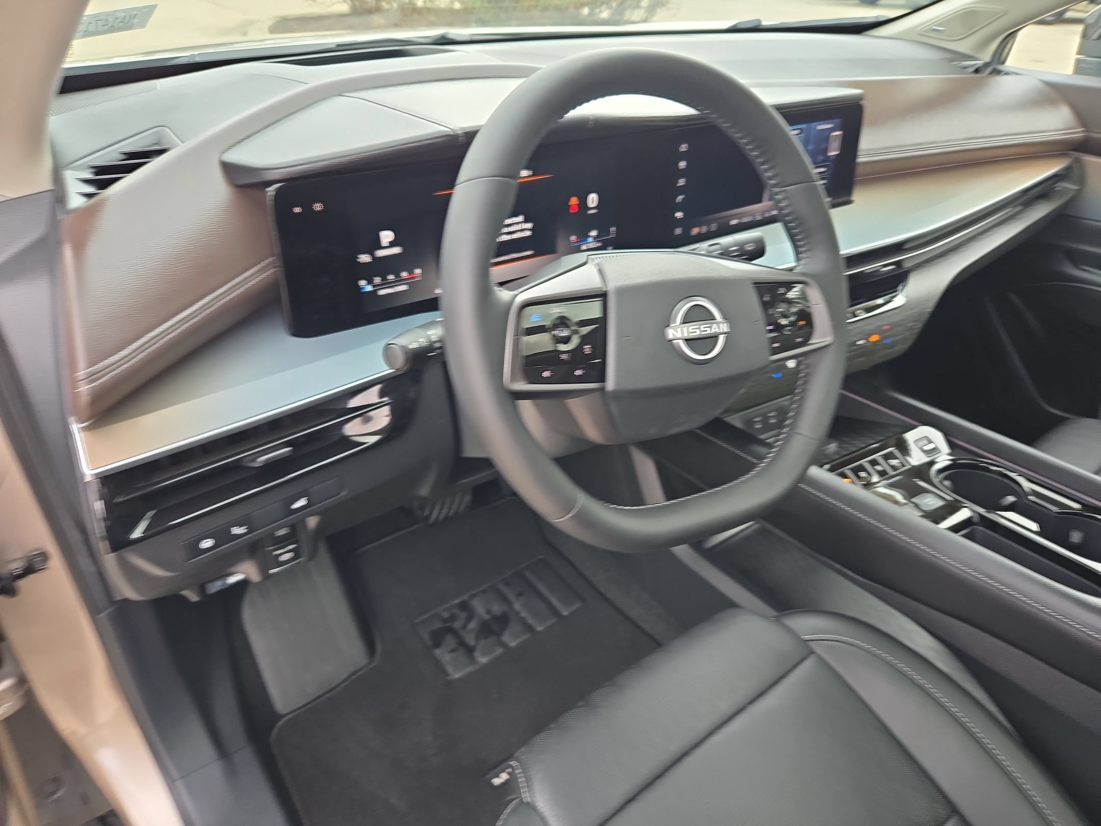 Certified 2026 Nissan Murano Platinum w/ Cargo Package AWD/4WD image 11