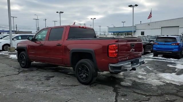 Used 2018 Chevrolet Silverado 1500 LT w/ LT Eassist Package image 6
