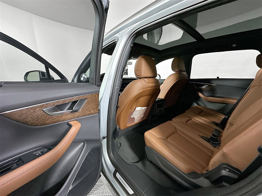 Used 2026 Audi Q7 3.0T Premium Plus w/ Premium Plus Package image 17