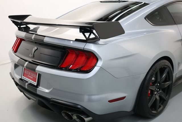 Used 2020 Ford Mustang Shelby GT500 w/ Carbon Fiber Track Pack RWD image 72