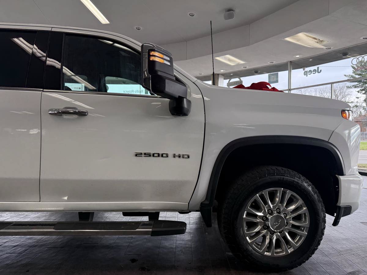 Used 2022 Chevrolet Silverado 2500 High Country AWD/4WD image 4