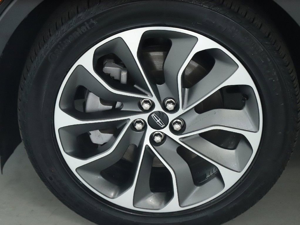 Used 2023 Lincoln Nautilus Reserve w/ Cargo Utility Package AWD/4WD image 39