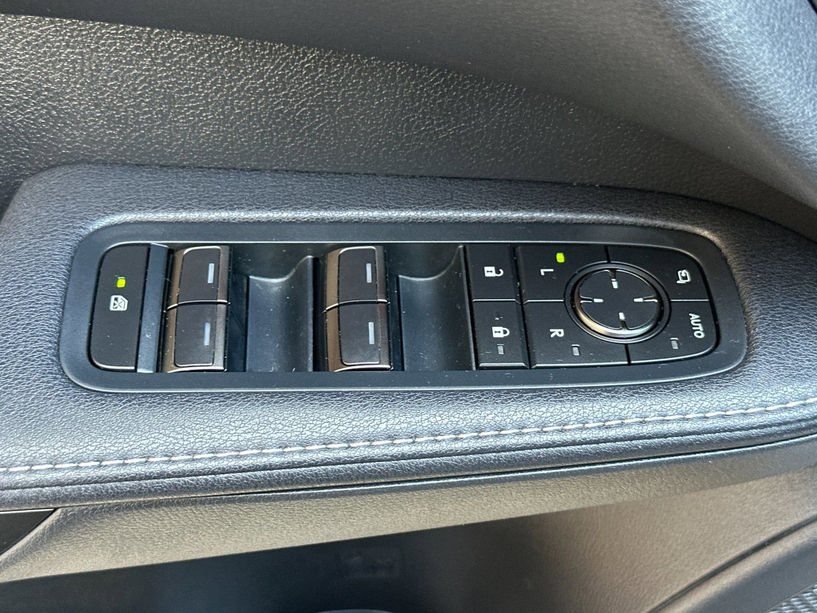 Used 2023 Lexus RX 350 Premium Plus w/ Cold Area Package FWD image 12