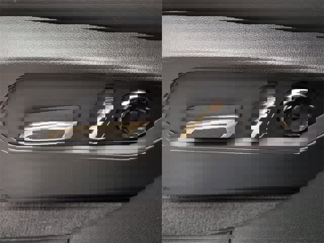 Used 2025 Acura RDX SH-AWD w/ Technology Package image 18