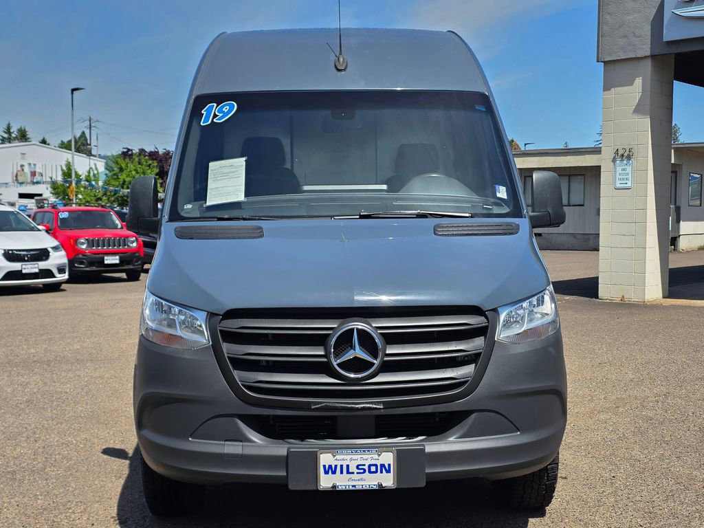 Used 2019 Mercedes-Benz Sprinter 144 image 4