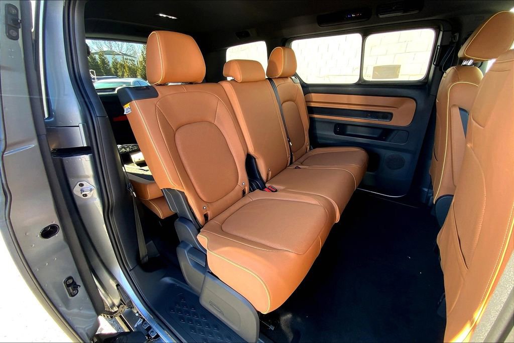 New 2025 Volkswagen ID. Buzz Pro S image 23