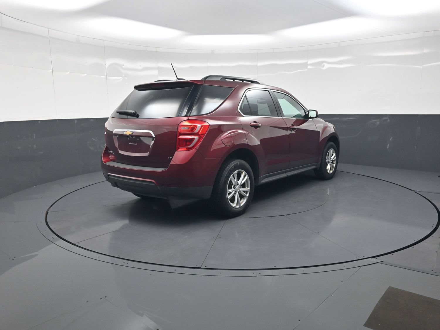 Used 2017 Chevrolet Equinox LT FWD image 7