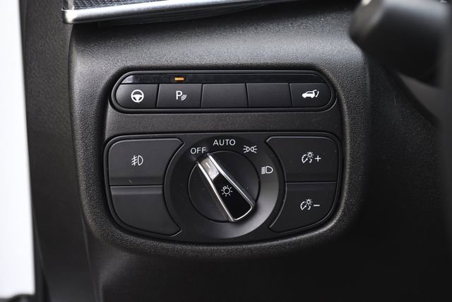 Used 2023 INFINITI QX50 Sport image 18