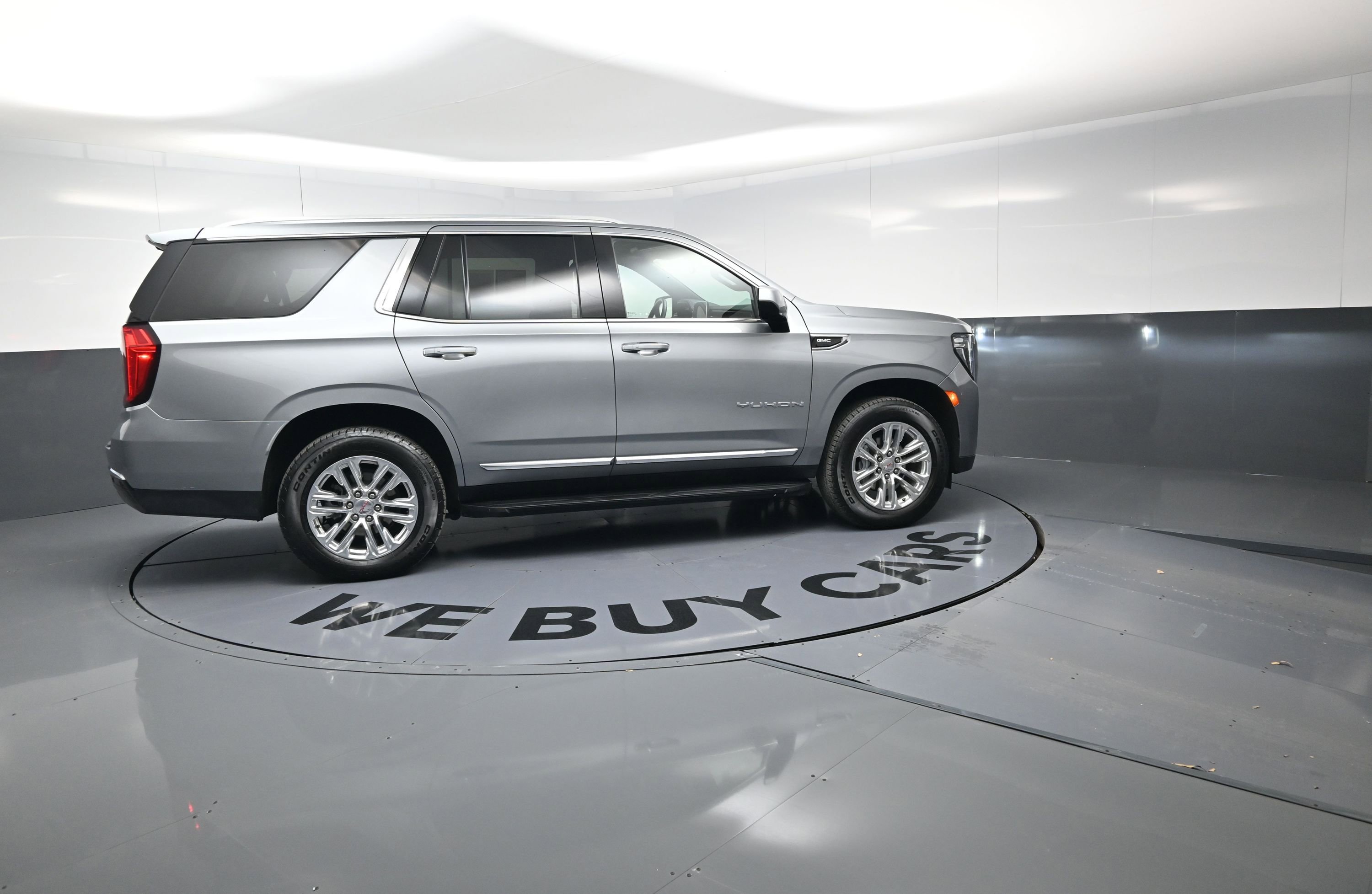 Used 2023 GMC Yukon SLT image 10