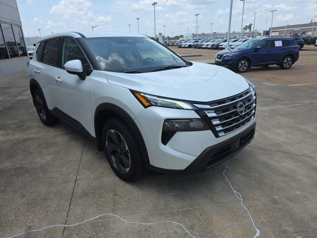 Used 2026 Nissan Rogue SV FWD image 10