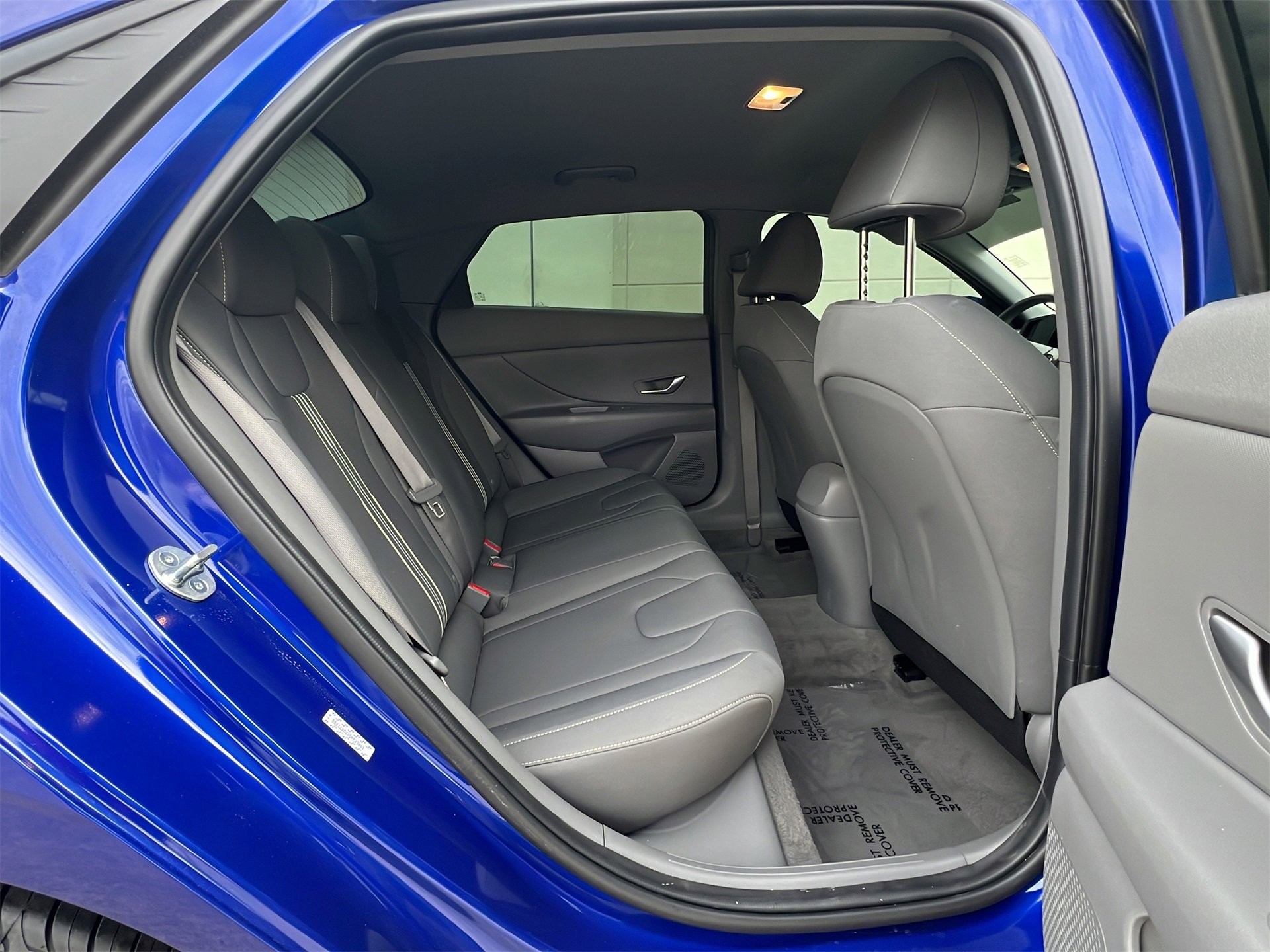 Used 2023 Hyundai Elantra SEL image 28