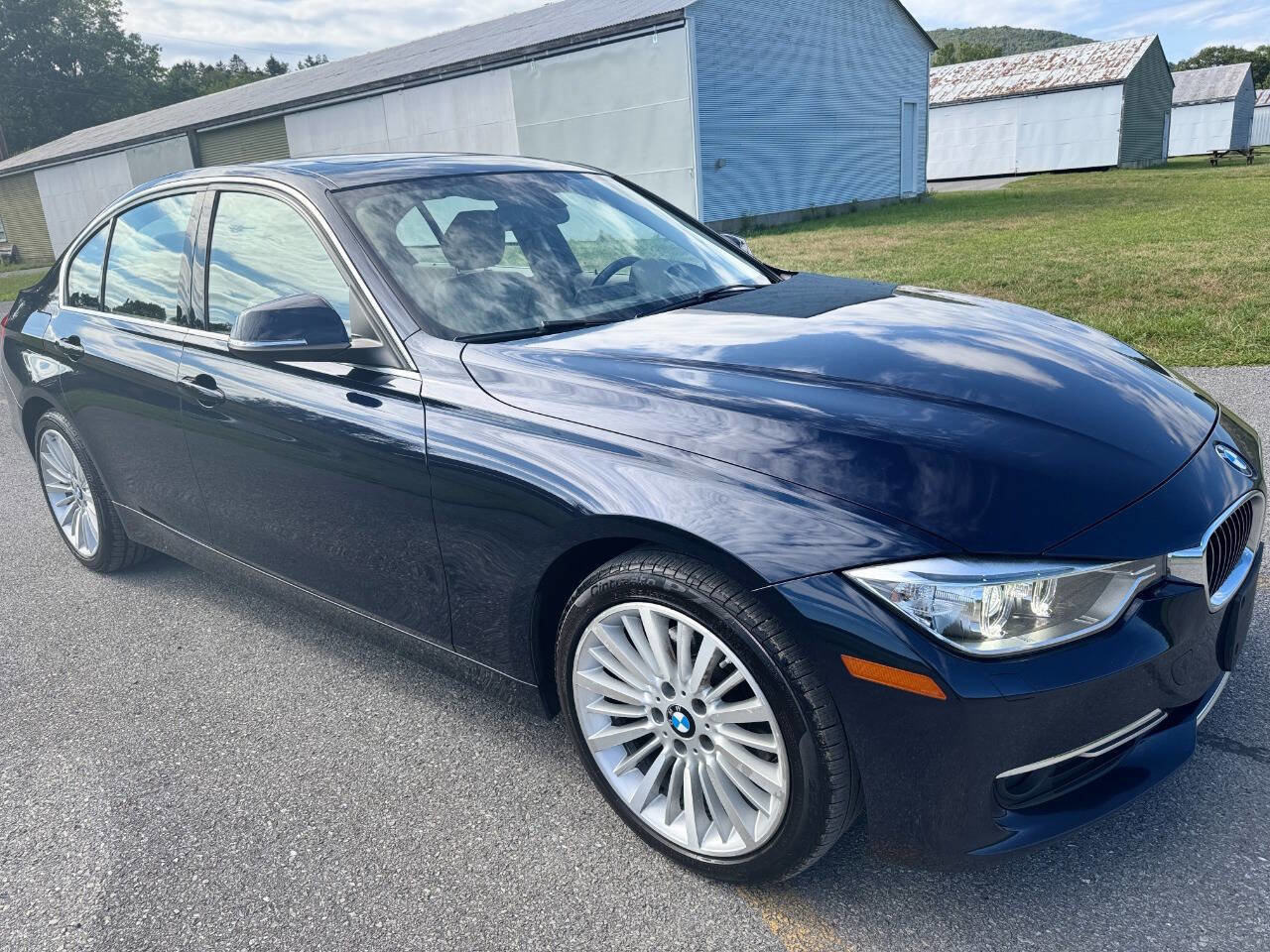Used 2015 BMW 328i xDrive Sedan image 1