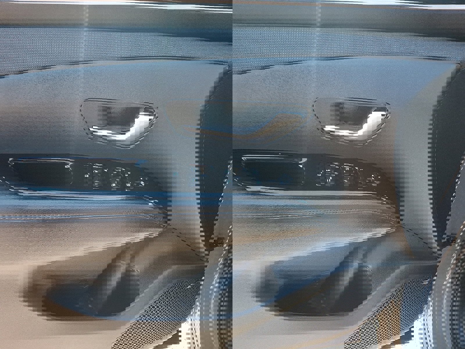 Certified 2023 Hyundai Santa Cruz Limited image 13