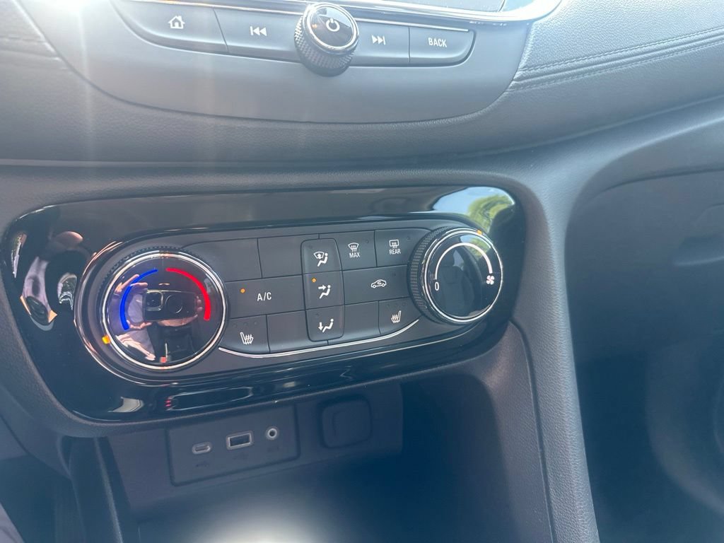 Used 2023 Buick Encore GX Preferred w/ Cold Weather Comfort Package FWD image 16