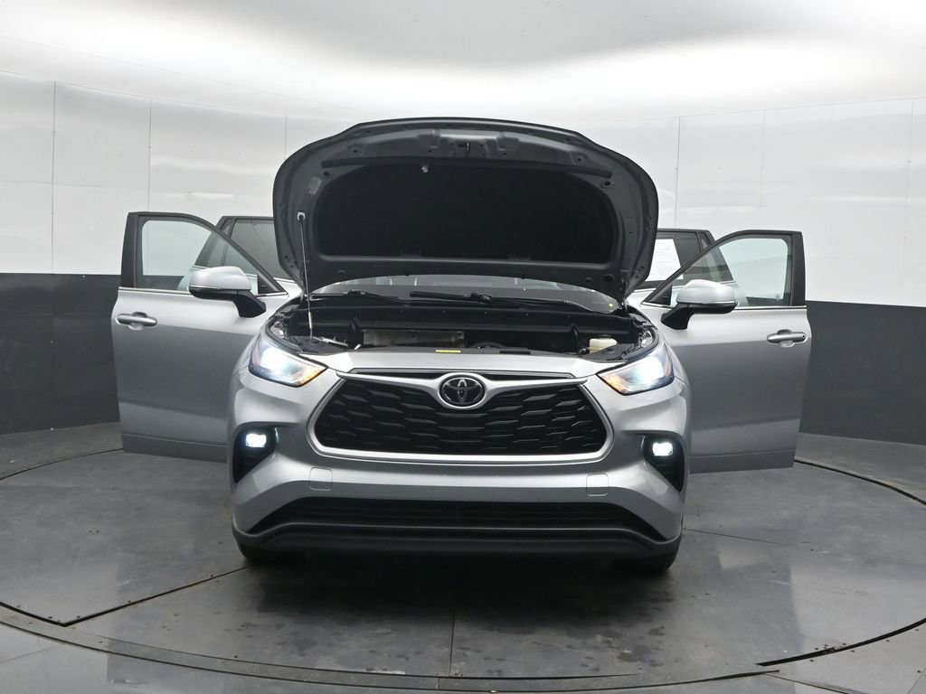 Used 2023 Toyota Highlander XLE image 66