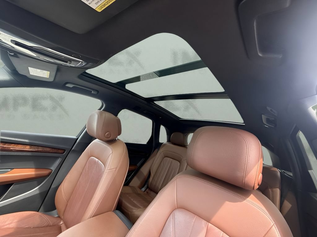 Used 2018 Audi Q5 2.0T Premium Plus w/ Premium Plus Package AWD/4WD image 6
