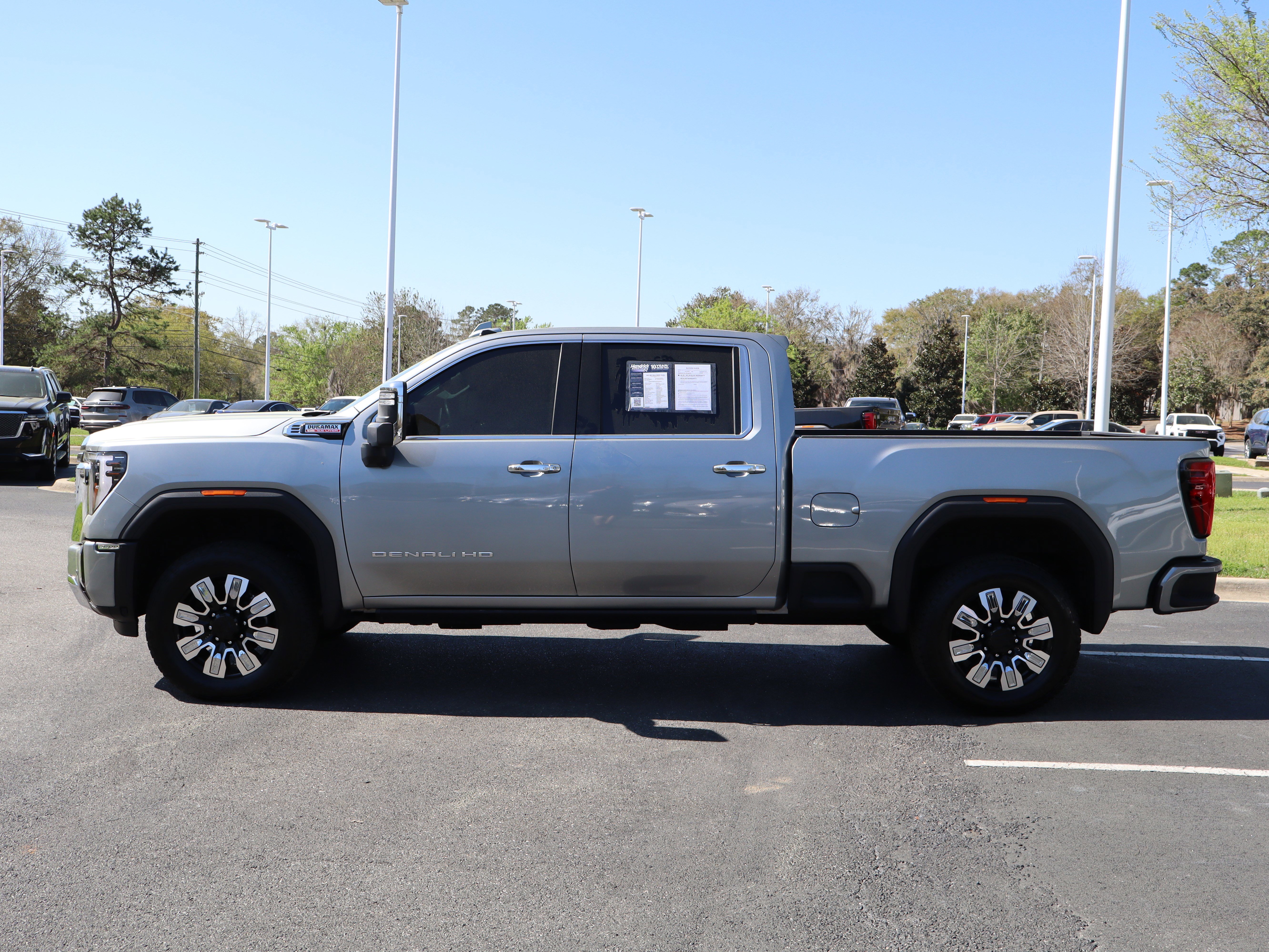 Used 2025 GMC Sierra 2500 Denali w/ Denali Reserve Package image 6