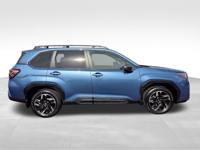 Used 2025 Subaru Forester Limited AWD/4WD image 8