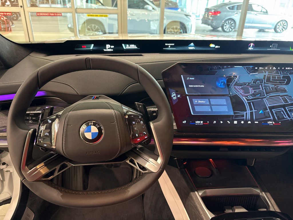 New 2027 BMW 740i RWD image 17