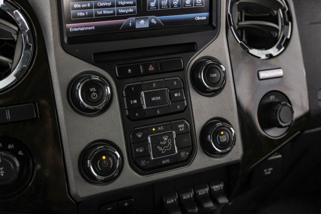 Used 2016 Ford F350 Platinum w/ Platinum Package AWD/4WD image 23