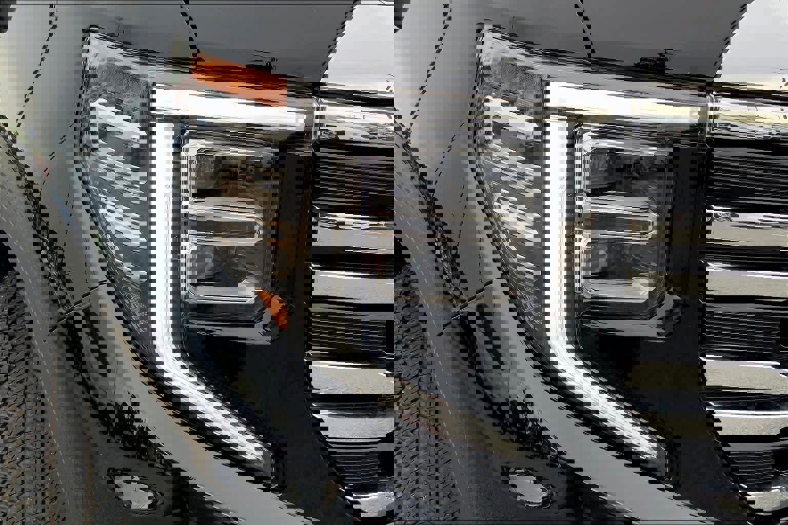 Used 2025 GMC Sierra 1500 SLT w/ SLT Premium Plus Package image 26