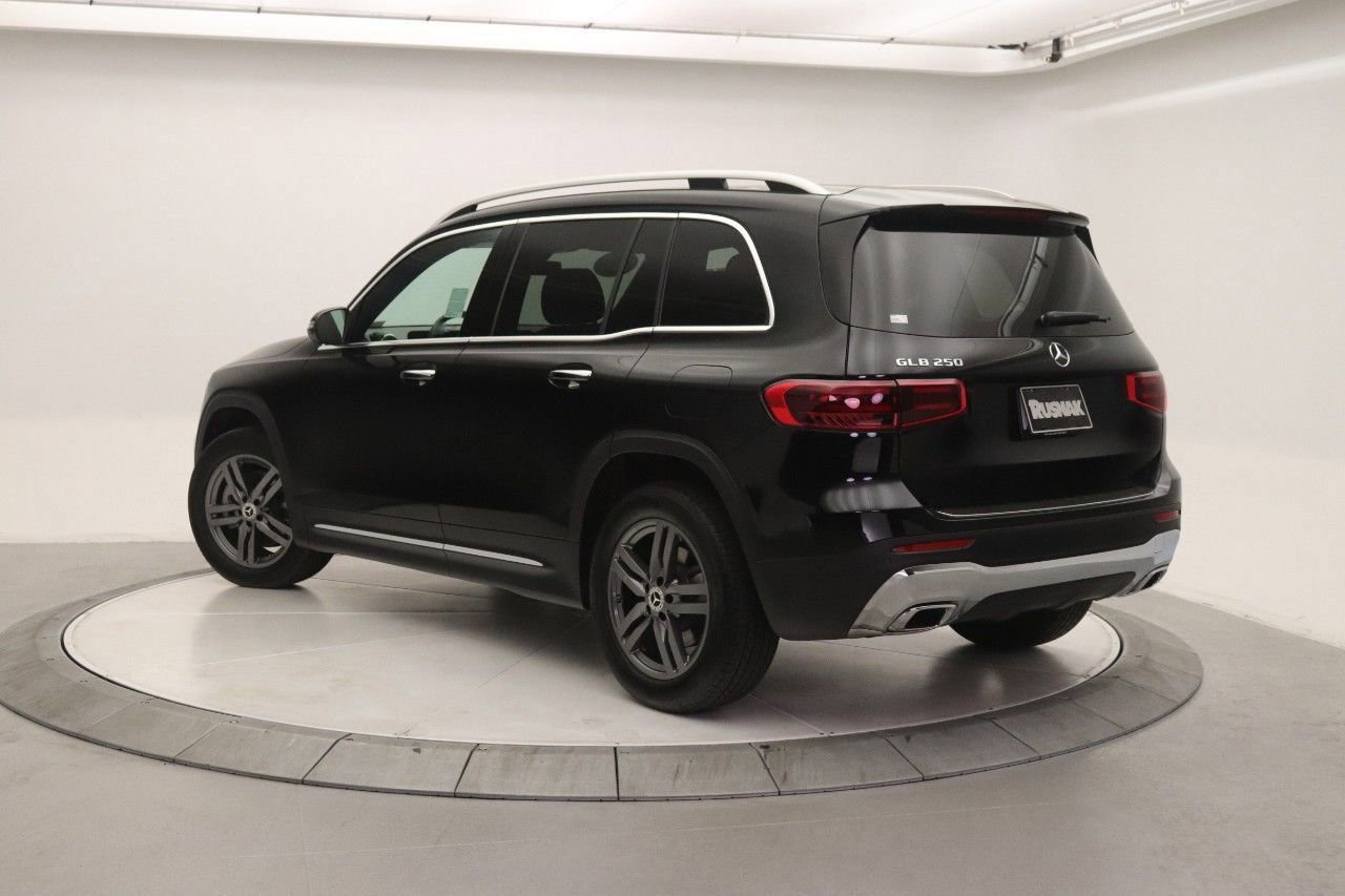 Certified 2026 Mercedes-Benz GLB 250 GLB 250 image 2