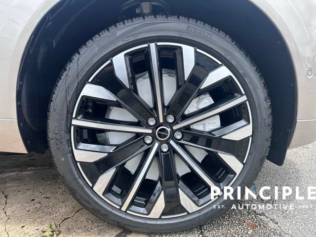 Certified 2026 Volvo XC60 T8 Ultra w/ Climate Package AWD/4WD image 13