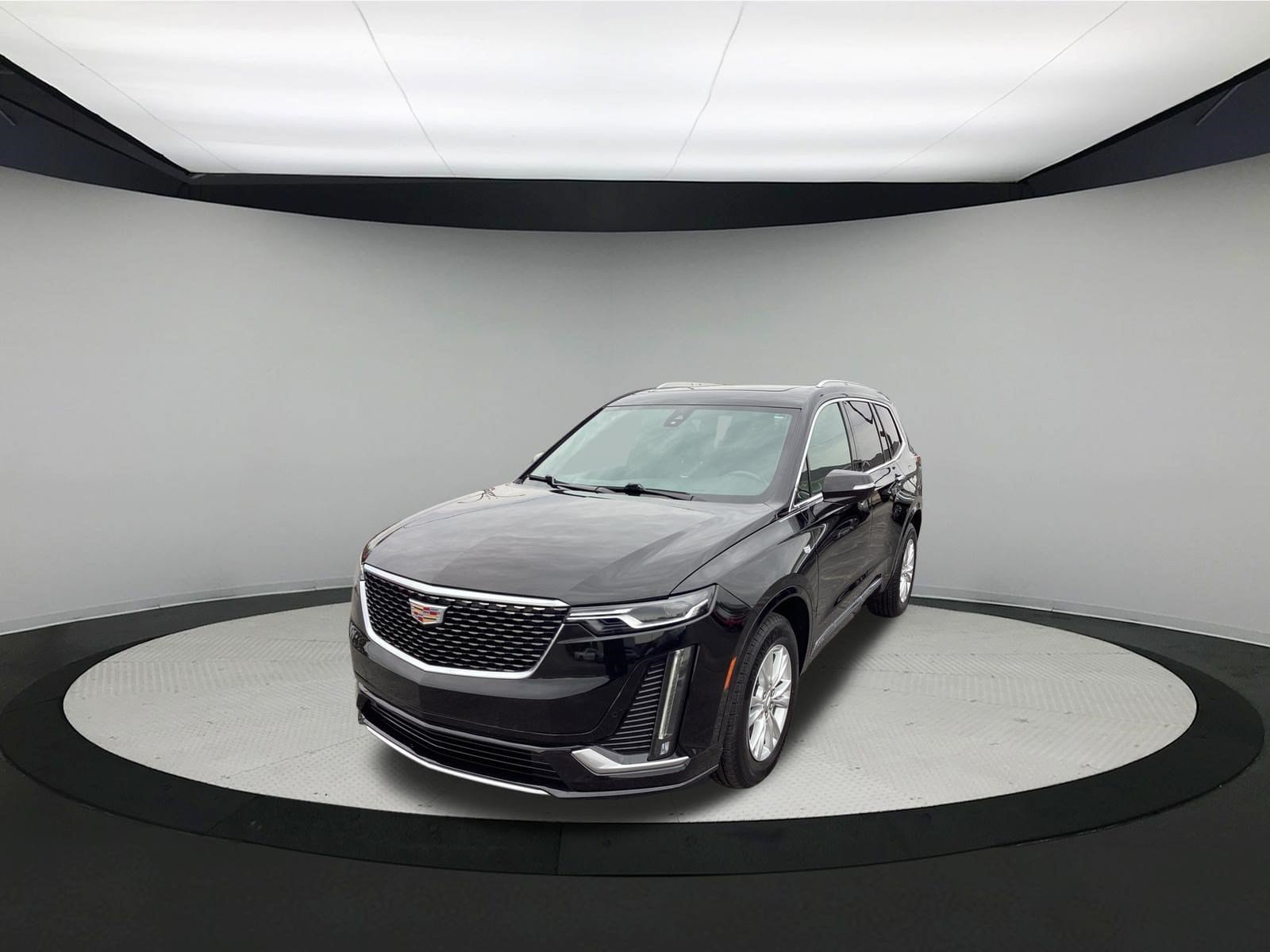 Used 2024 Cadillac XT6 Luxury w/ LPO, Floor Liner Package AWD/4WD image 4