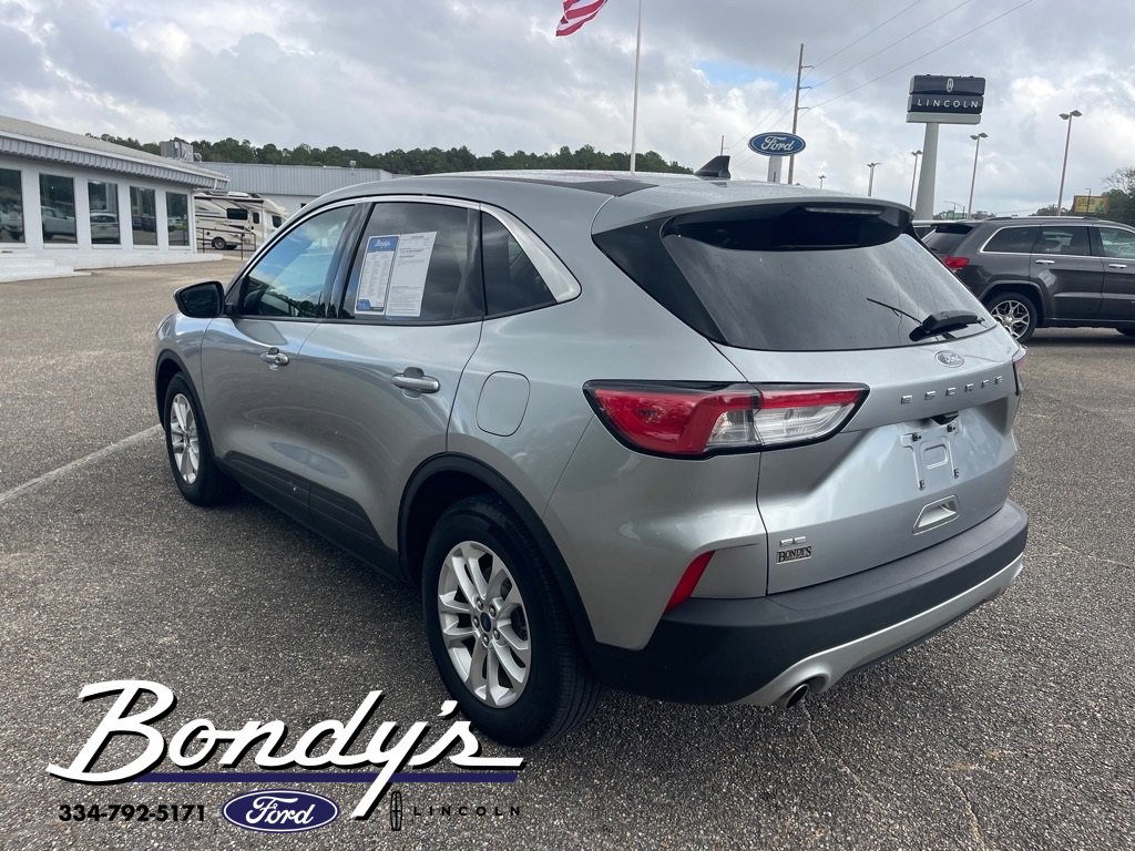 Used 2021 Ford Escape SE image 15