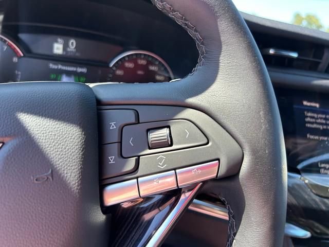 New 2025 Cadillac XT6 Premium Luxury image 18